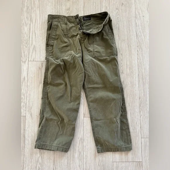 Imogene + Willie Blake Military Trouser in olive - Picture 7 of 15